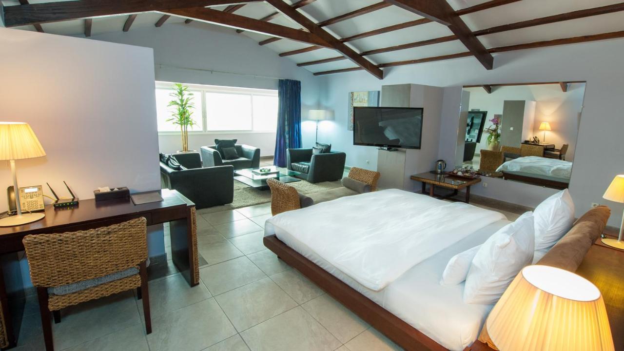 Residence Hoteliere Du Phare Λίμπερβιλ Εξωτερικό φωτογραφία